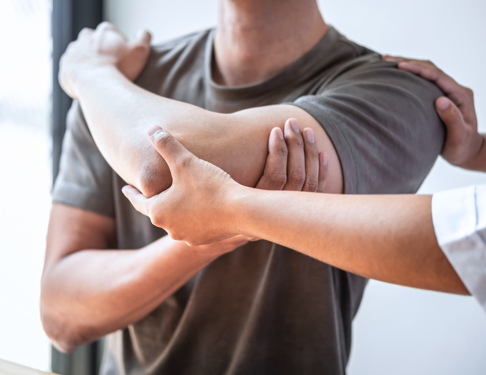 Physiotherapy appointment at RehabOne Plus Clinic in Thornhill